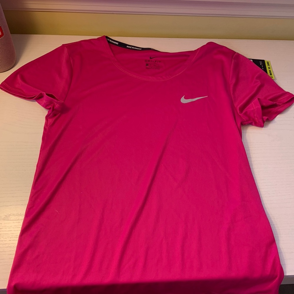 Nike women’s running shirt
